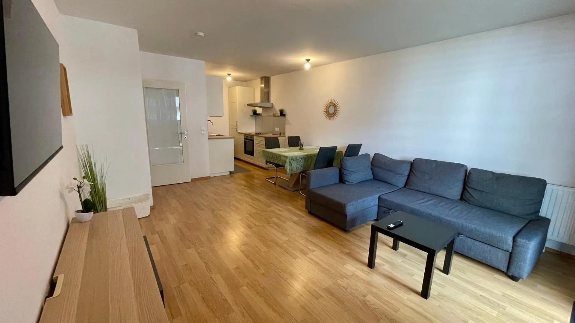 Spacious 1Br Apartment With Balcony Above Citygate Shopping Complex With Metro Access Vienna 0*,  Austria